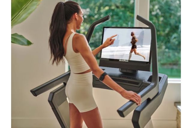 Treadmill NORDICTRACK X24 + iFit Coach 12 months membership Treadmill NORDICTRACK X24 + iFit Coach 12 months membership